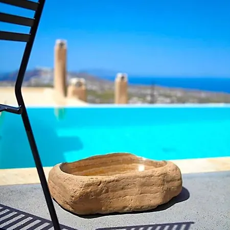 Voreina Gallery Hotel Santorini Island
