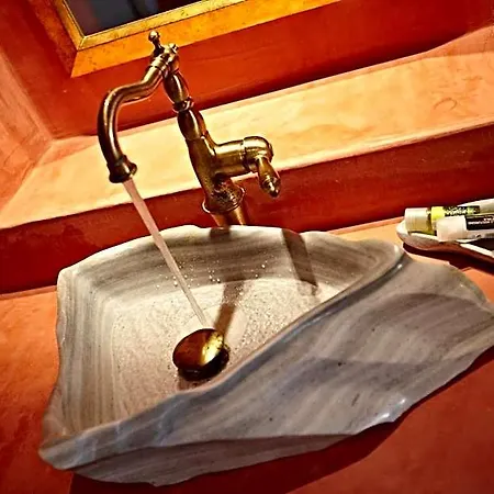 Voreina Gallery Hotel 4*