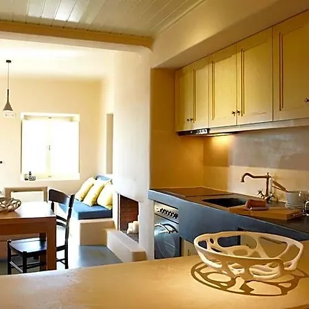Voreina Gallery Hotel 4*